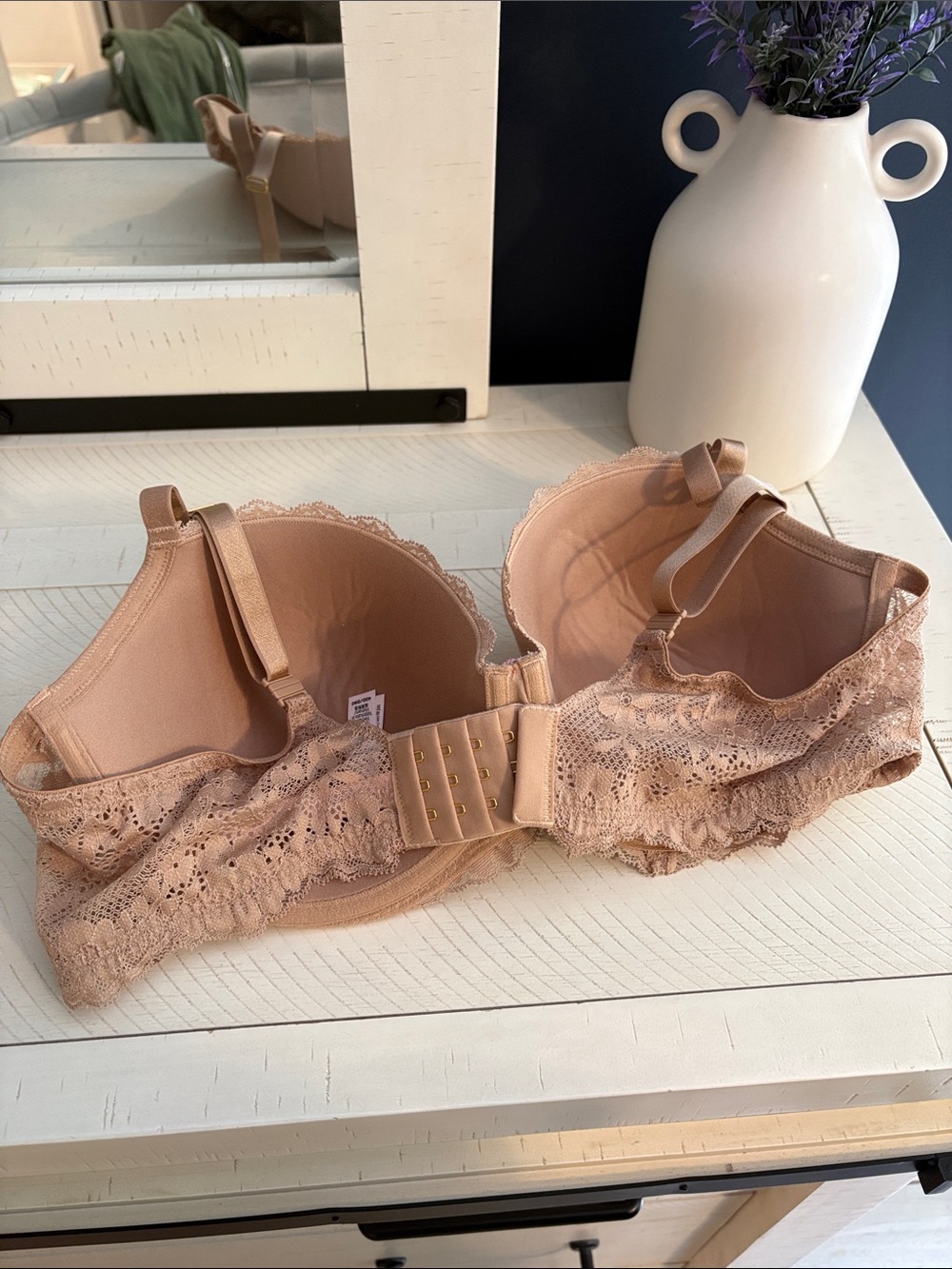 Victoria’s Secret Bra - Picture 2 of 3